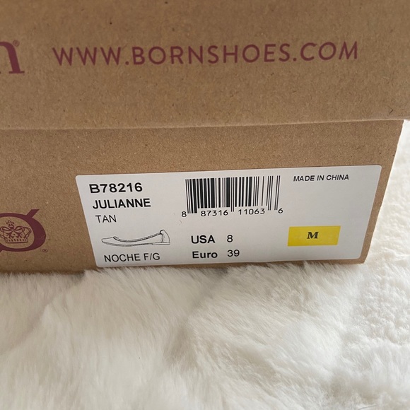 NEW Julianne Leather Flats - Picture 2 of 3